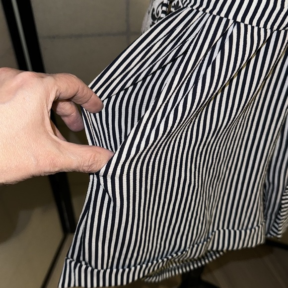 ✅4/$25✅NWOT Women’s versatile shorts one piece romper blue & white strips italy! - Picture 6 of 6